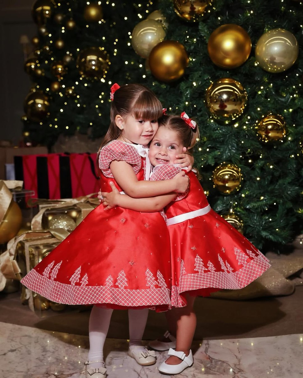 Virginia Fonseca e Zé Felipe com os filhos — Foto: Reprodução/Instagram