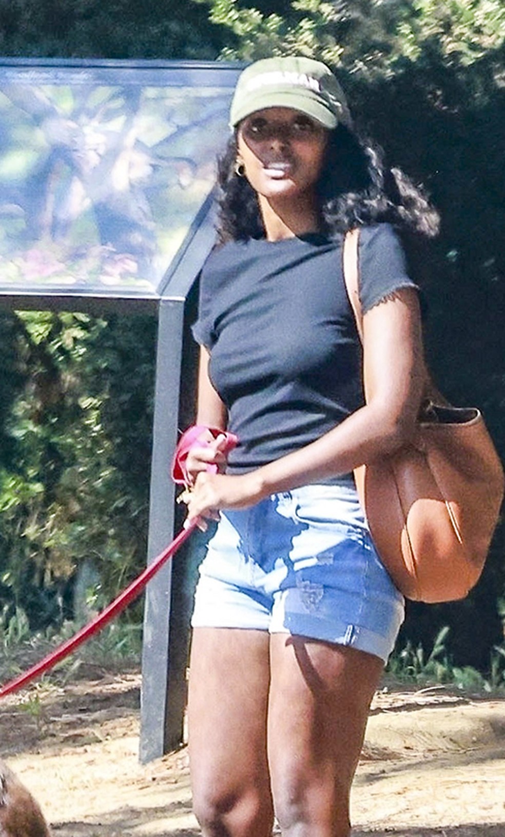 Zahara, filha de Angelina Jolie e Brad Pitt — Foto: Grosby Group