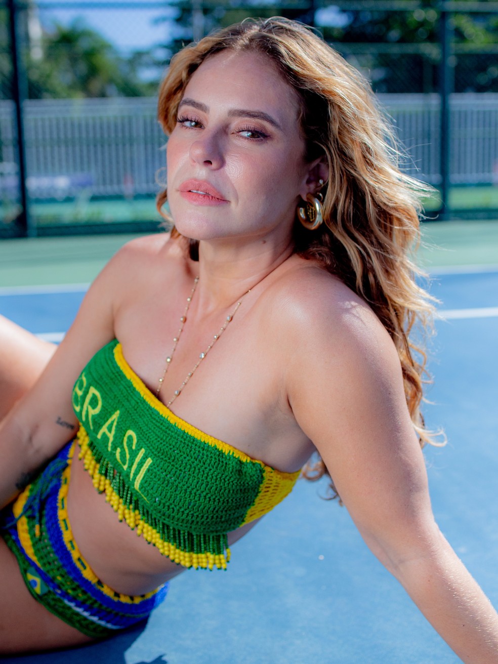 Paolla Oliveira entra no clima da Copa com biquíni de crochê verde e amarelo e leva web à loucura: 'Uma deusa' — Foto: Reprodução/Instagram/@paollaoliveirareal