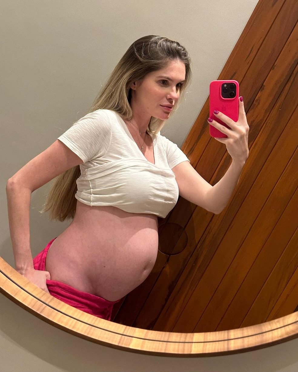 Bárbara Evans está grávida e espera filhos gêmeos — Foto: Reprodução/Instagram