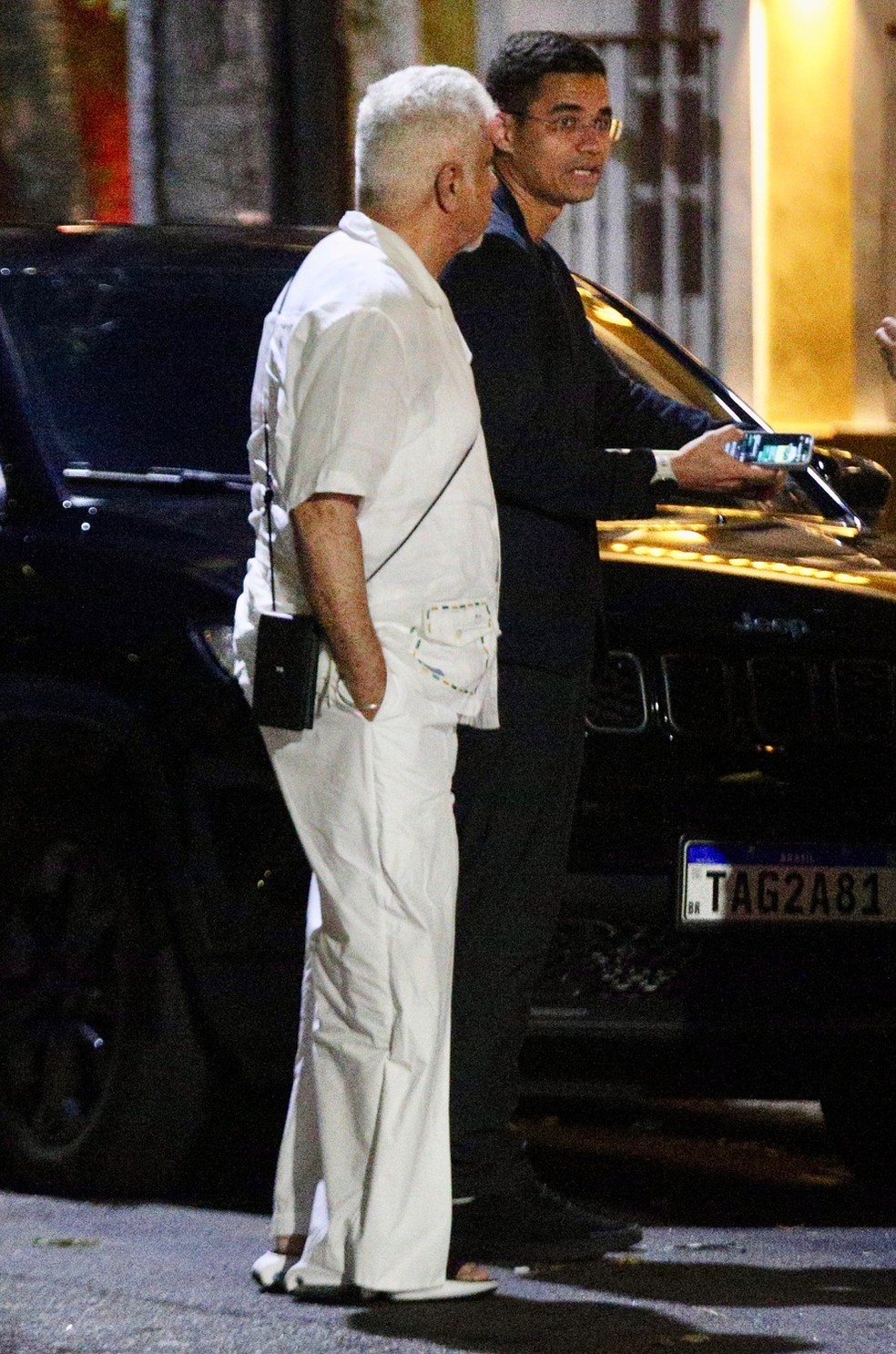 Lulu Santos surge em registro raro ao lado do marido durante passeio no Rio — Foto: Thiago Martins / Agnews