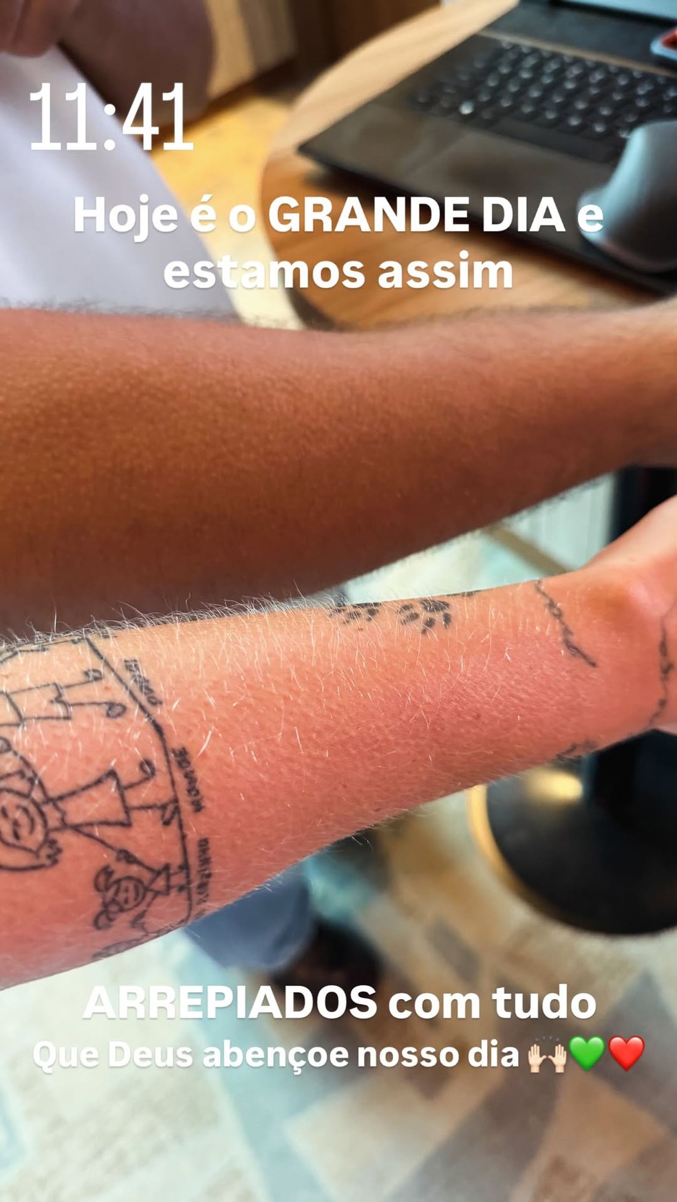 Virginia Fonseca mostra bra&ccedil;o arrepiado antes de desfile na Grande Rio &mdash; Foto: Reprodu&ccedil;&atilde;o/Instagram