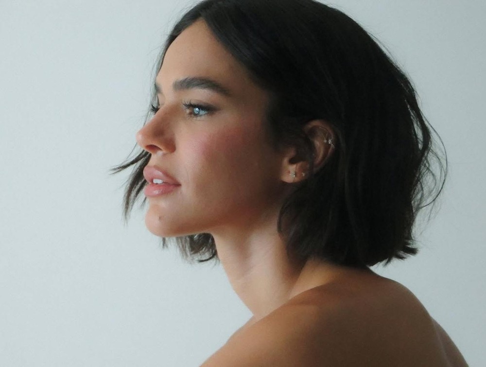 Bruna Marquezine muda o corte de cabelo