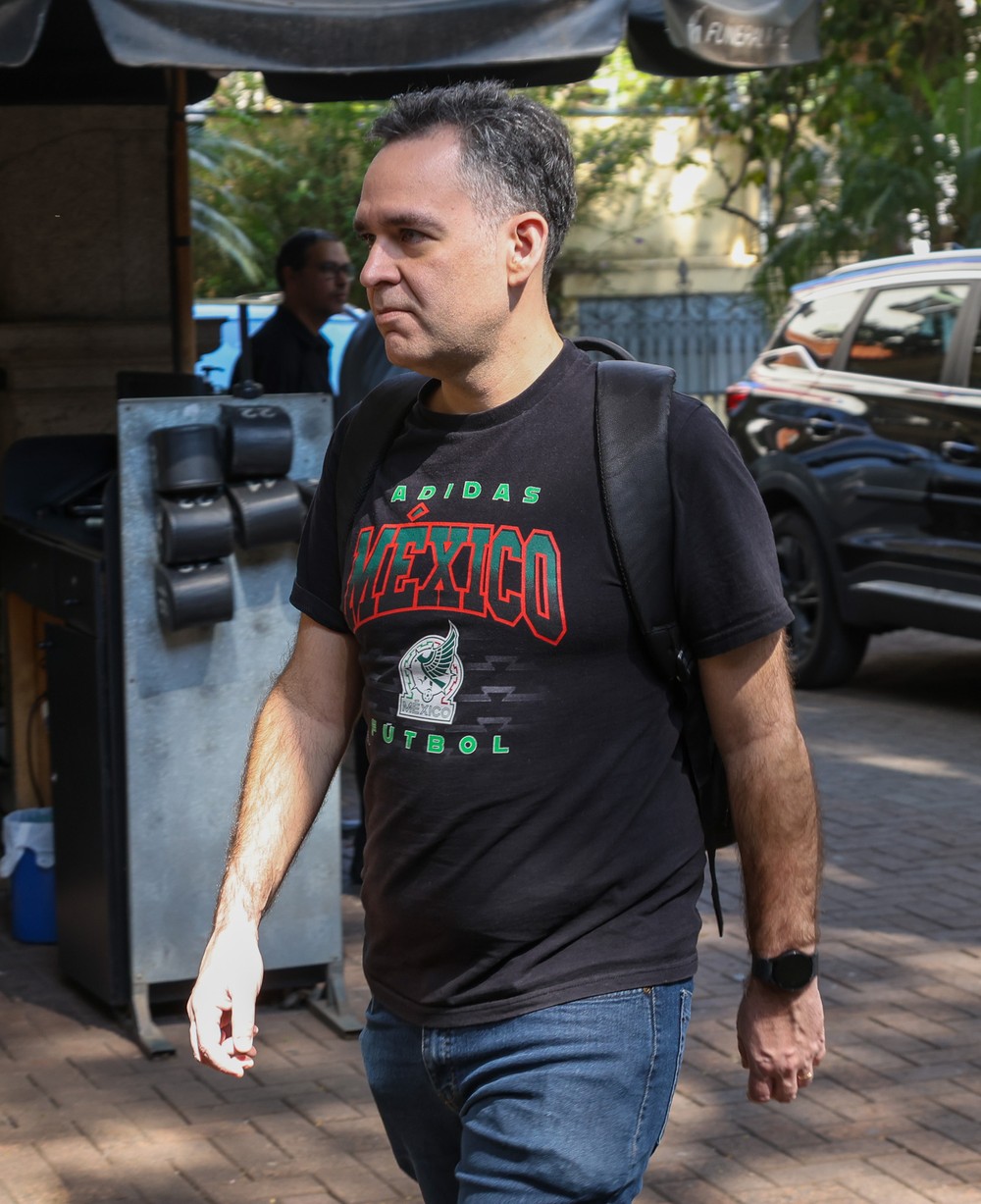 Velório de Paulo Soares, o Amigão, reúne personalidades do jornalismo ...