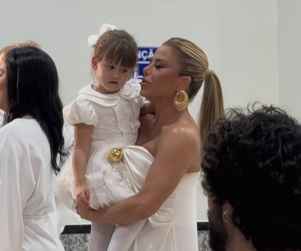 Poliana Rocha faz carta aberta a Maria Alice nos 5 anos da neta