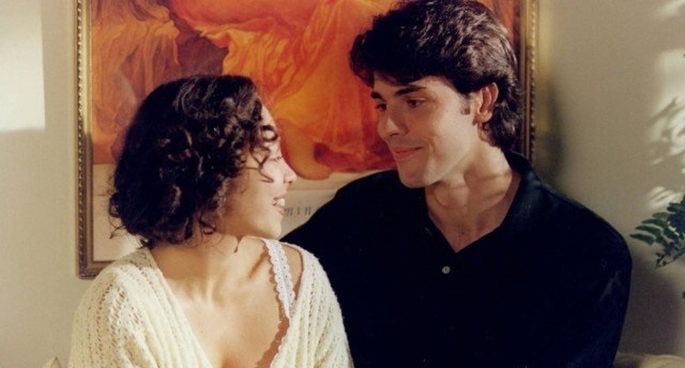 Carla Marins e Cláudio Lins em 'História de Amor' (Globo, 1995) — Foto: Reprodução/TV Globo