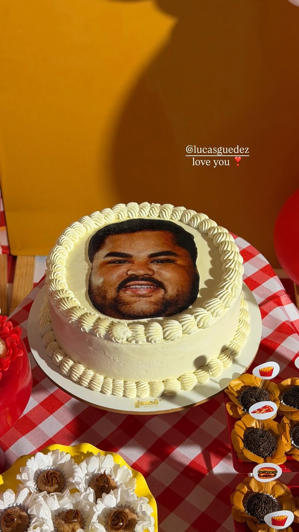 Lucas Gudez celebrou aniversário com famosos — Foto: Reprodução/Instagram
