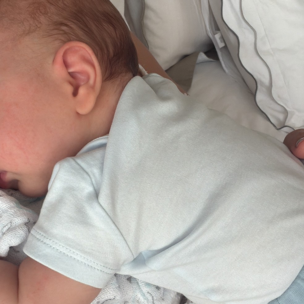 Lauana Prado celebra 2 meses do filho, Dom, com cliques raros — Foto: Reprodução/Instagram