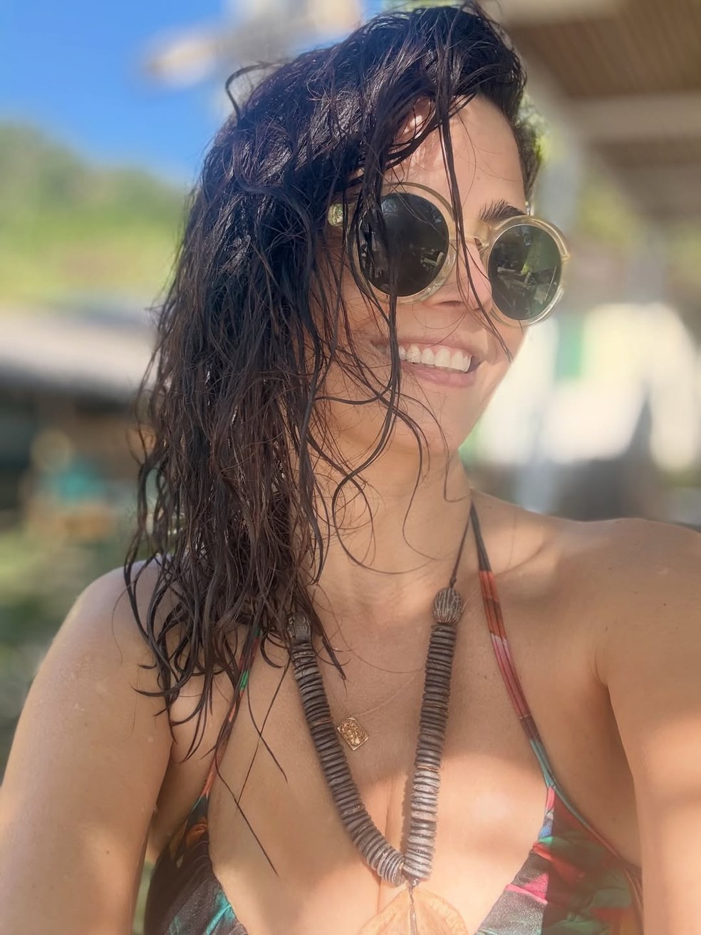 Emanuelle Araújo curte folga na praia — Foto: Reprodução/Instagram