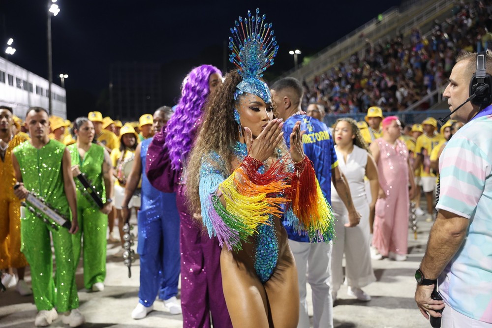 Rainhas, musas e famosas brilham em ensaios técnicos do Carnaval 2025 ...