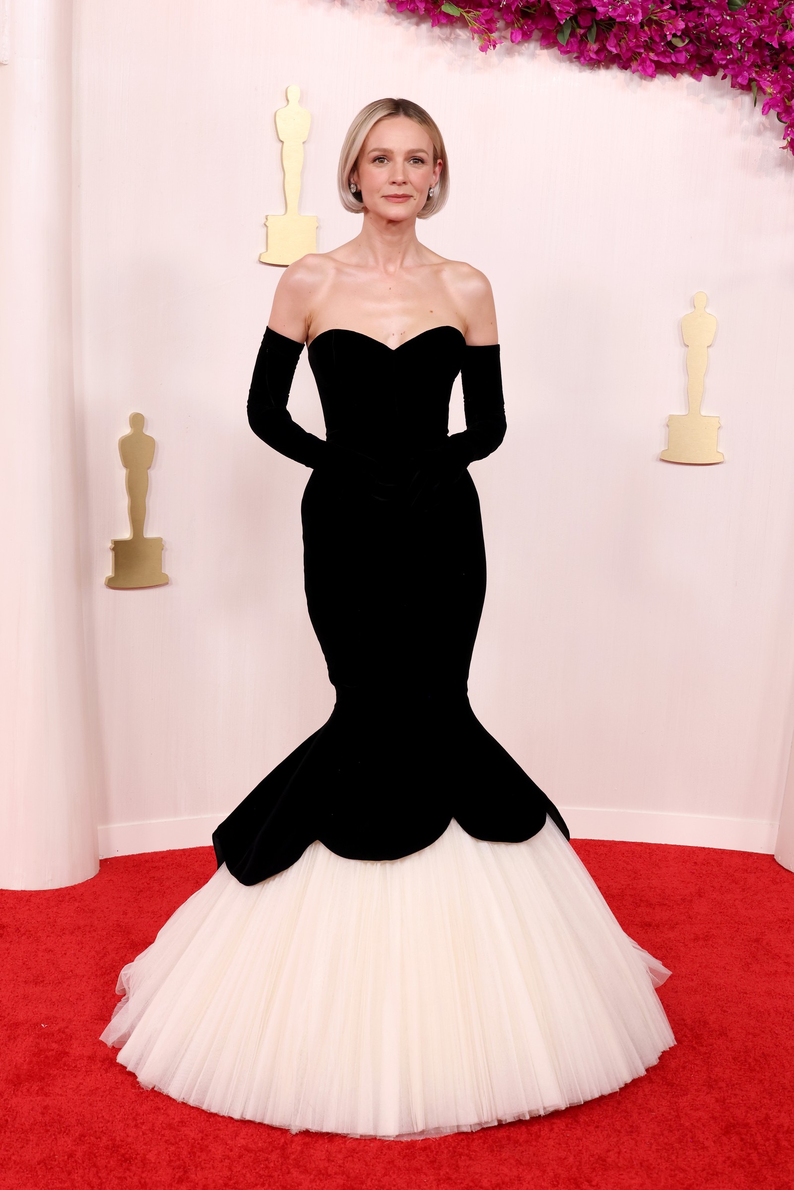 Carey Mulligan no Oscar de 2024, usando Balenciaga — Foto: Getty