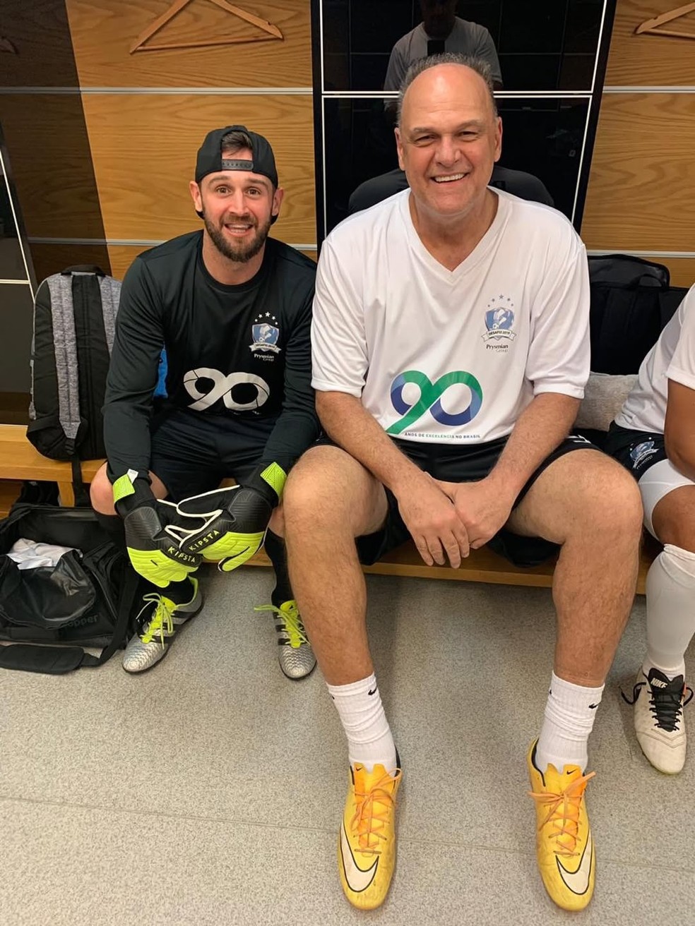 Felipe Schmidt e o pai, Oscar Schmidt — Foto: Reprodução/Instagram