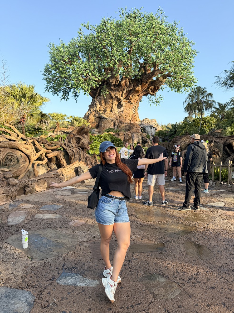 Jaquelline Grohalski curte a Disney com a filha, Isabella Grohalski, o namorado, Genilson Farias, e afilhados — Foto: Arquivo pessoal