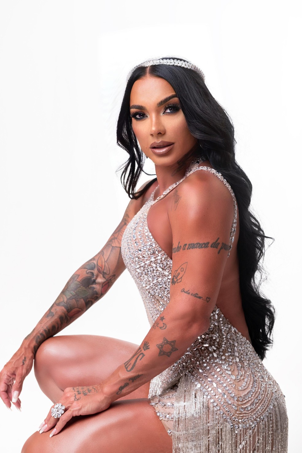 Kamila Simioni conta que investiu R$ 150 mil para estrear como musa no  Carnaval