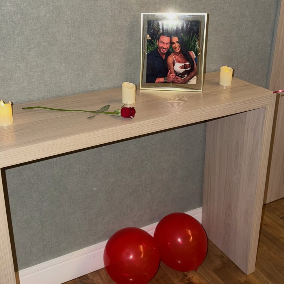 Gracyanne Barbosa é pedida em namoro por Gabriel Cardoso com surpresa romântica — Foto: Reprodução/ Instagram