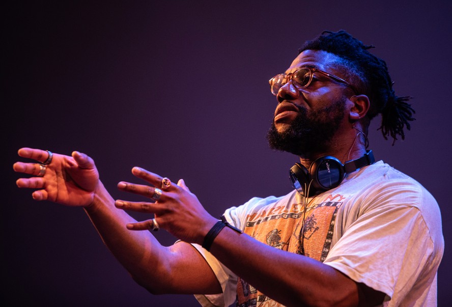 Cineasta Brit Nico Fehinti Balogun Estreia Em Salvador Filme Sobre Fehinti Balogun C Photo By David Hewitt 