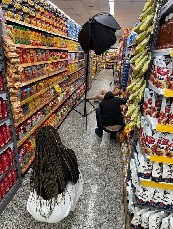 Kerolay Chaves mostra bastidores de ensaio sensual para a Playboy da Dinamarca