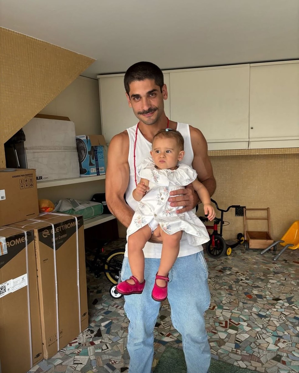 Pilar &eacute; filha de Fernanda Paes Leme e Victor Sampaio &mdash; Foto: Reprodu&ccedil;&atilde;o/Instagram