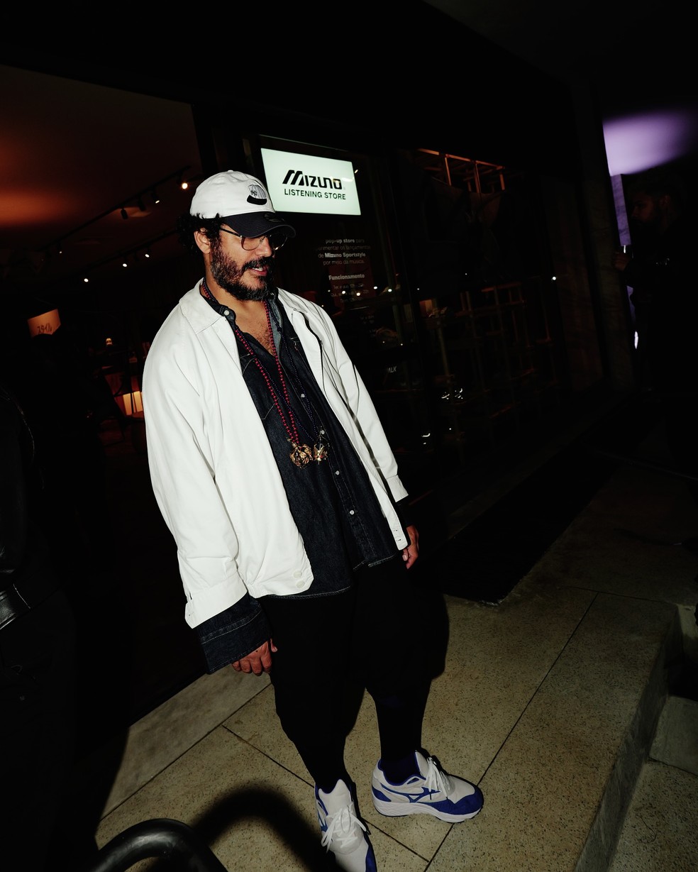 Criolo na listening store da Mizuno — Foto: Divulgação