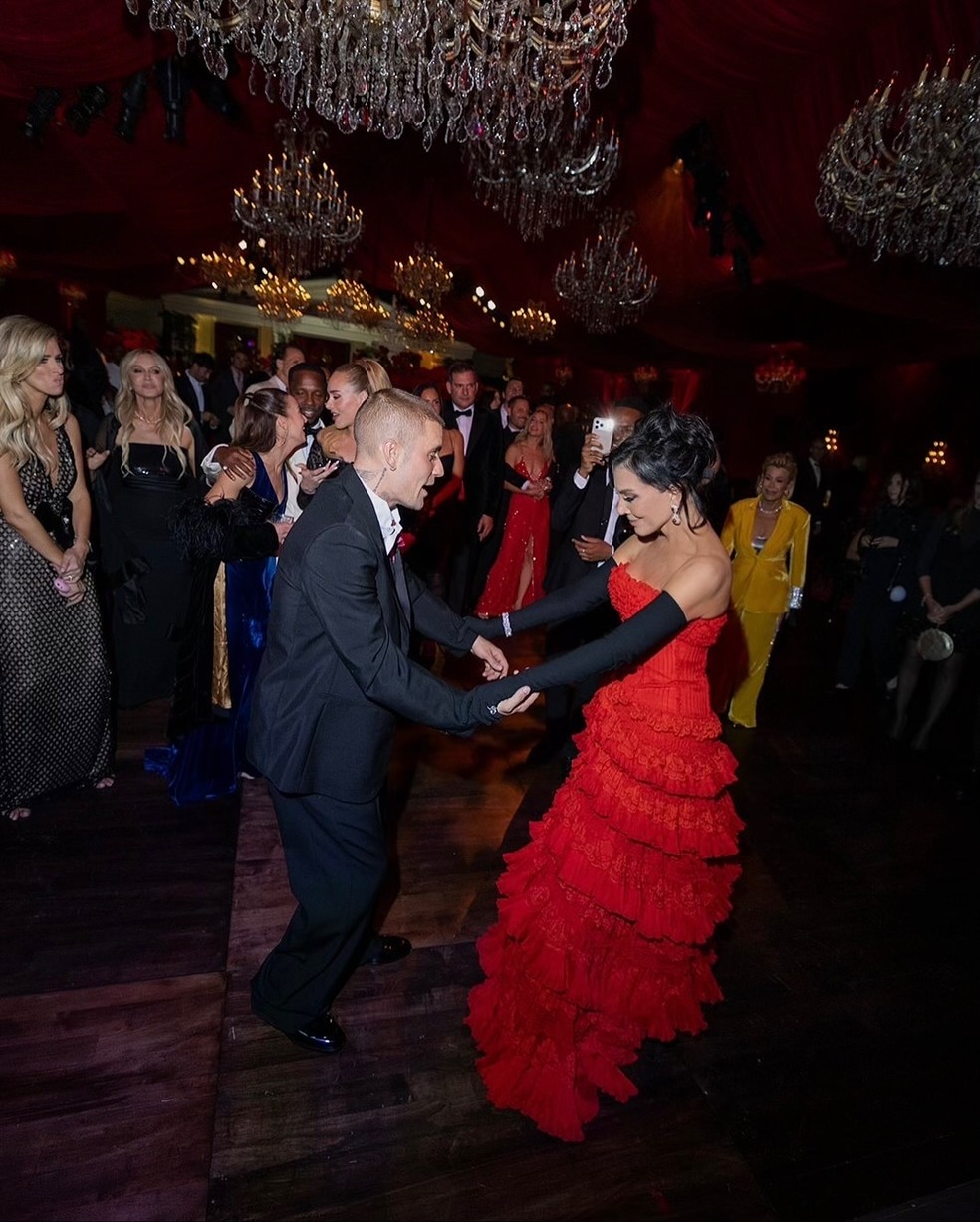 Kris Jenner faz festa milionária com a presença de Príncipe Harry, Mariah Carey e Justin Bieber; veja fotos