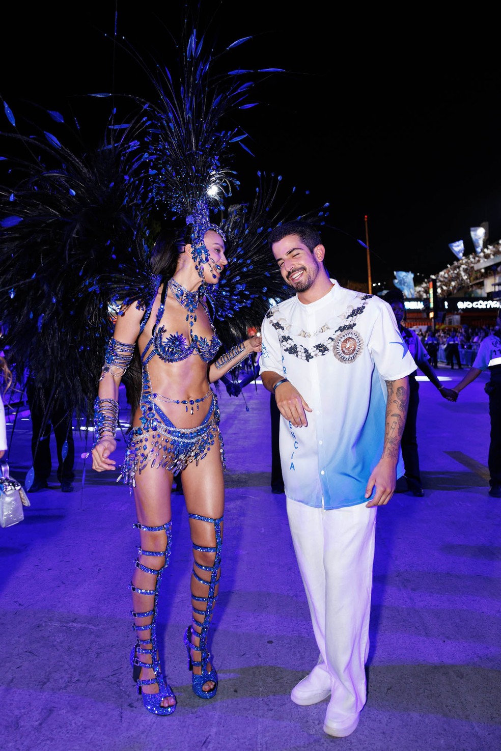 Irina Shayk estreia na Sapucaí; veja a fantasia da top model