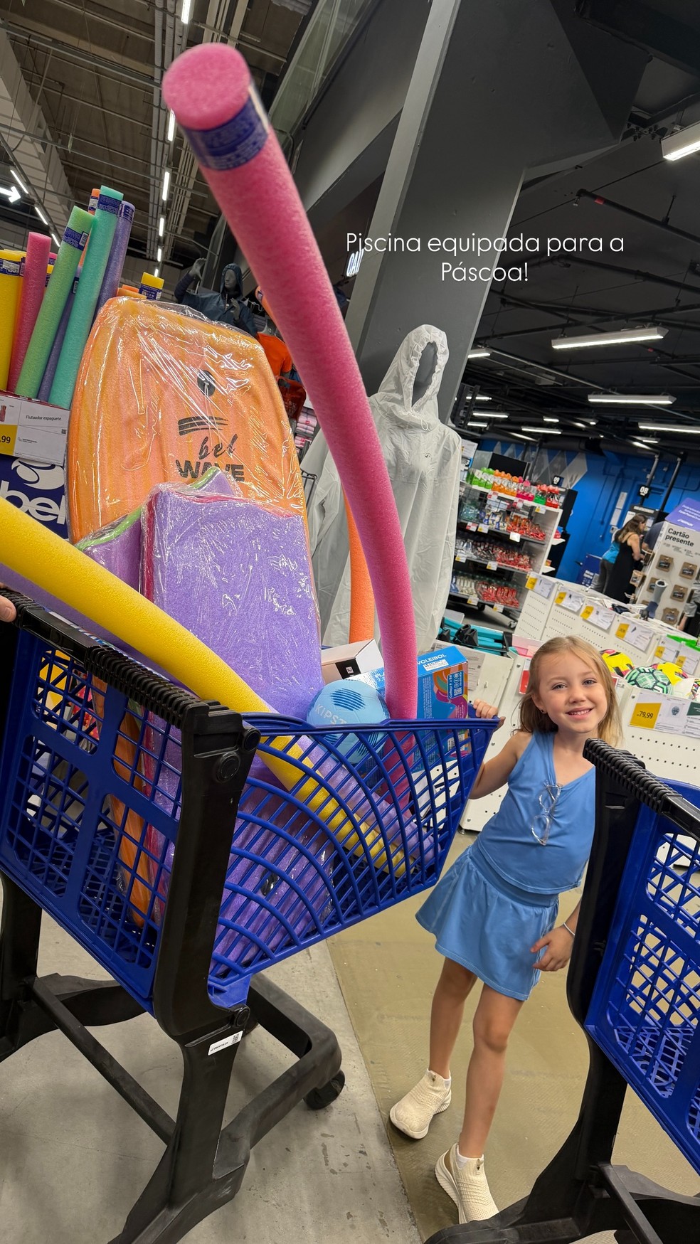 Ana Paula Siebert mostra momentos do domingo com Roberto Justus e a filha, Vicky — Foto: Reprodução/Instagram