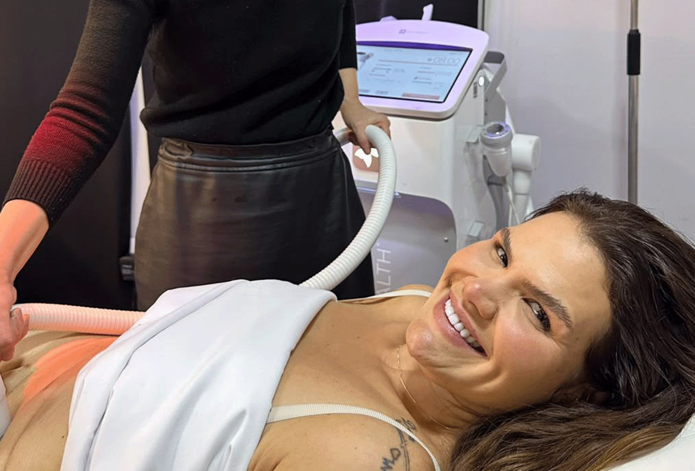 Thais Carla adere a tecnologias usadas por Kardashians após perder mais de 100 kg: 