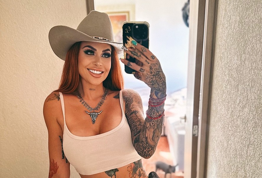 Morre modelo do OnlyFans e ativista animal aos 31 anos