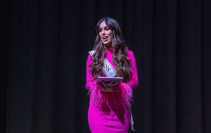 Mia Mamede, a Miss Brasil, participa de evento sobre inovação em Dubai