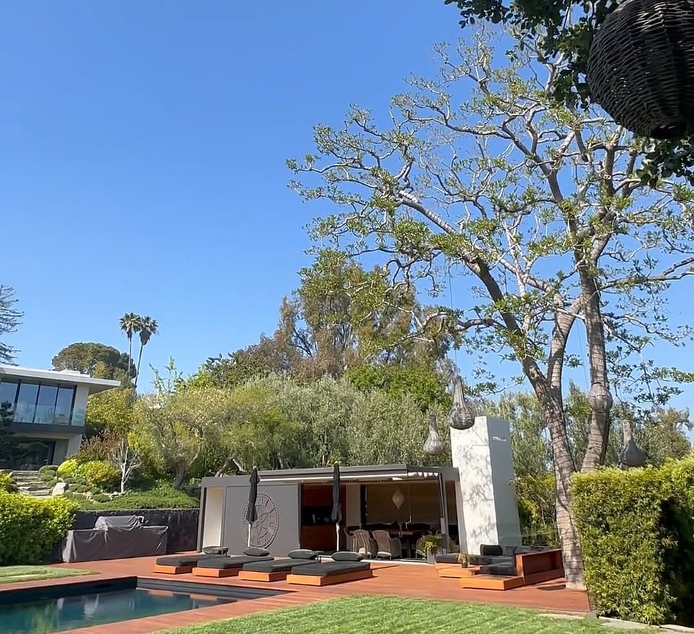 Jennifer Aniston mostra detalhes de mansão de R$ 103 milhões em Los Angeles — Foto: Reprodução/Instagram