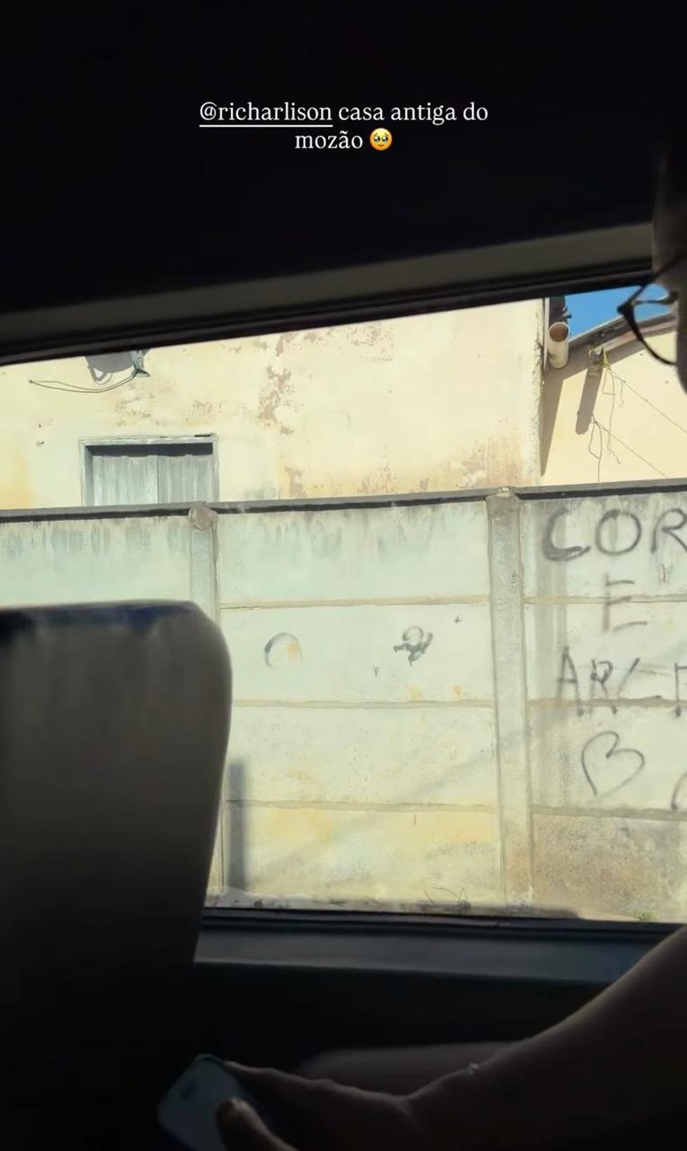 Amanda Araújo mostra casa onde Richarlison viveu a infância no Espírito Santo — Foto: Reprodução/ Instagram