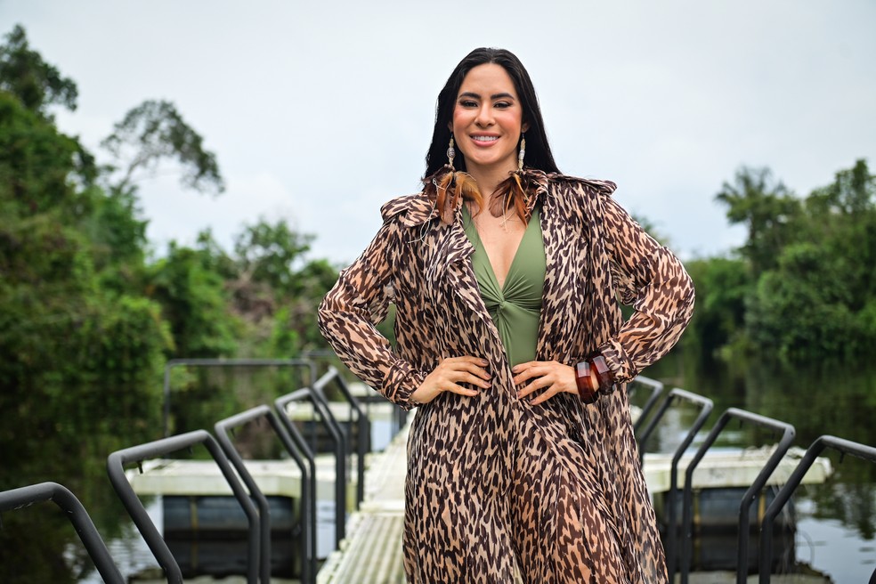 Isabelle Nogueira leva famosos a passeio na Amazônia — Foto: Leo Franco / AgNews