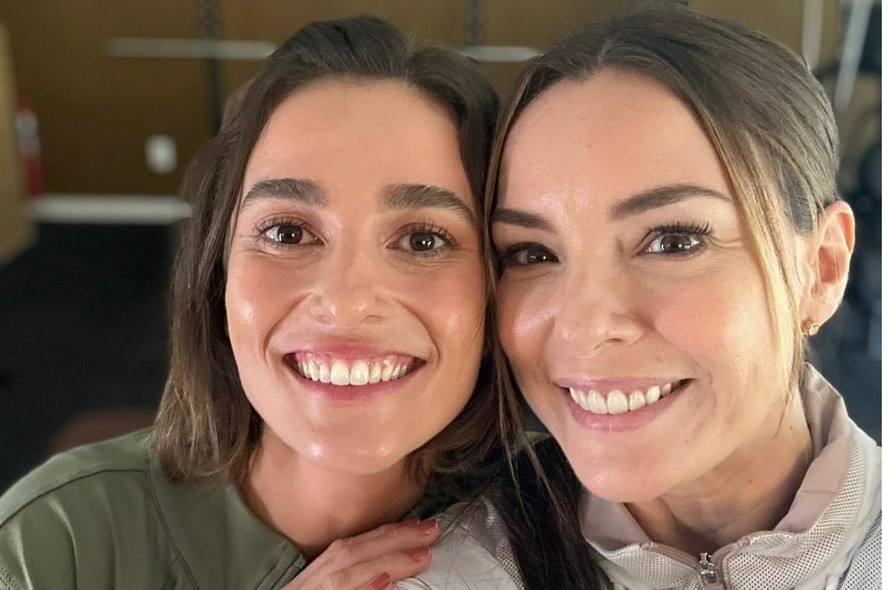 Priscila Sztejnman e Regiane Alves interpretam Helena e Clara na novela 'Vai na Fé'