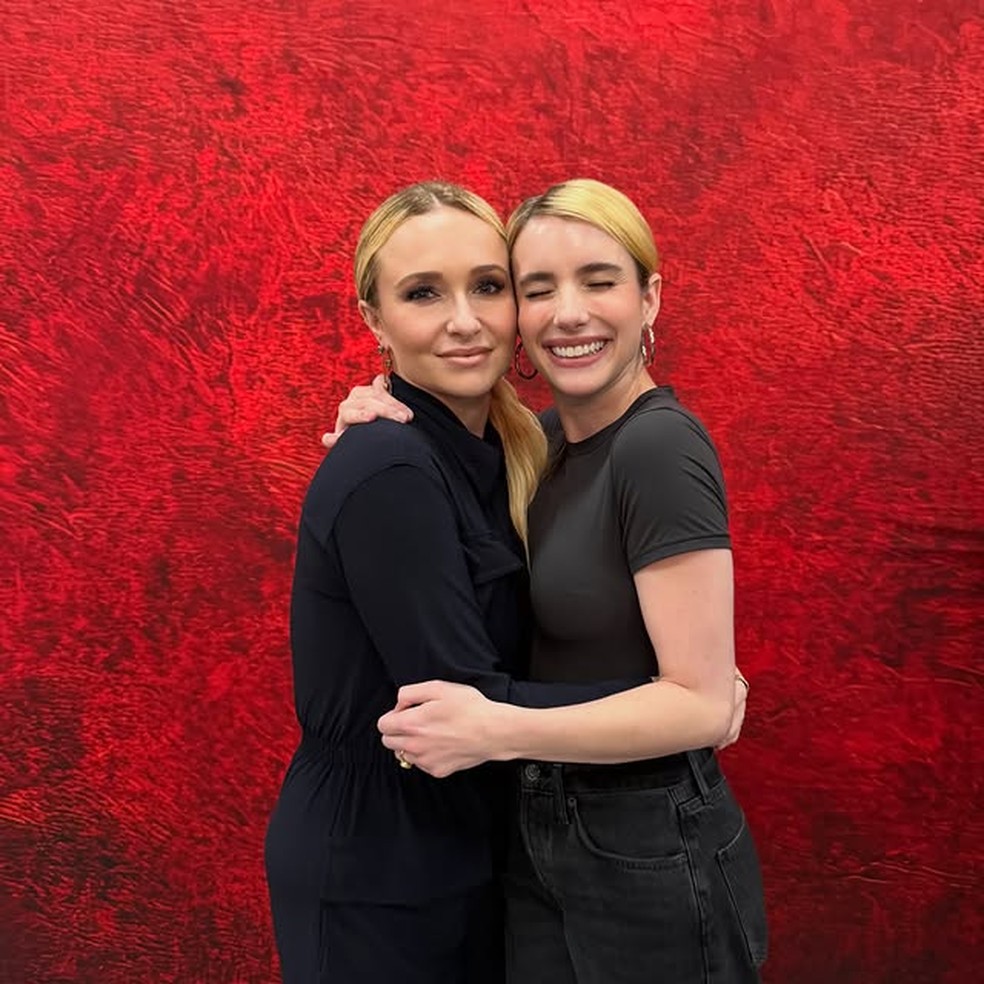 Emma Roberts e Hayden Panettiere — Foto: Reprodução/Instagram