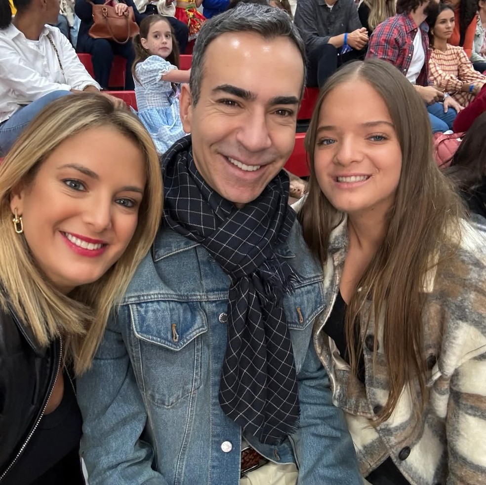 Ticiane Pinheiro mostra festa junina escolar em família — Foto: Reprodução/Instagram