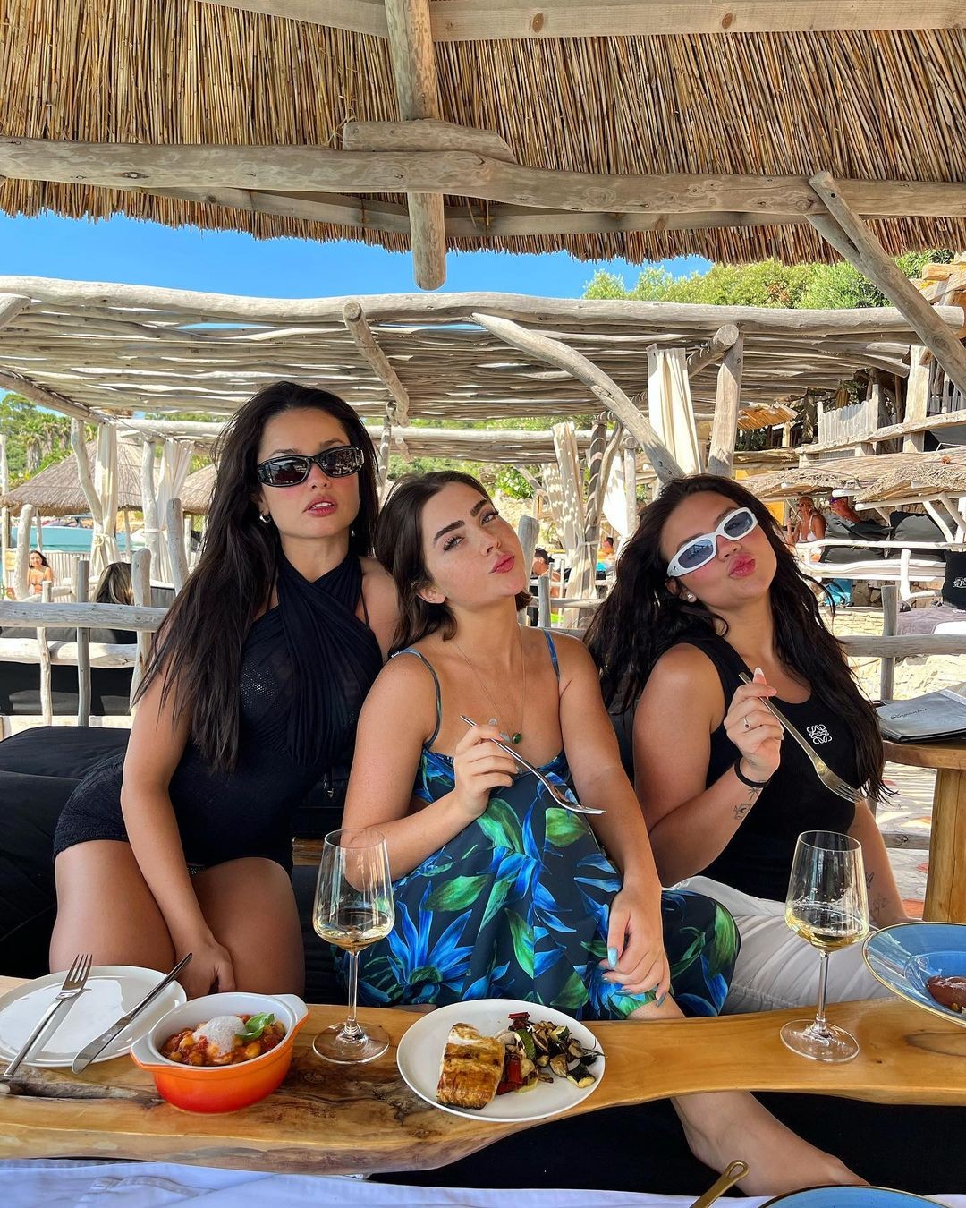 Anitta, Juliette, Jade Picon e Lexa curtem viagem pela Croácia — Foto: Instagram