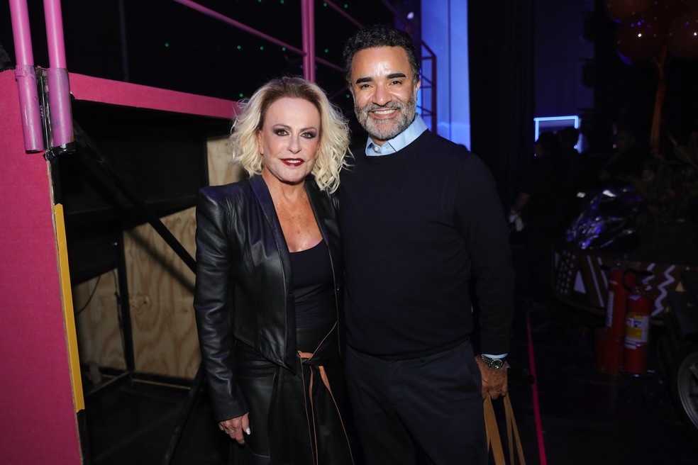 Ana Maria Braga surge com o marido, Fábio Arruda, em evento da Globo em ...