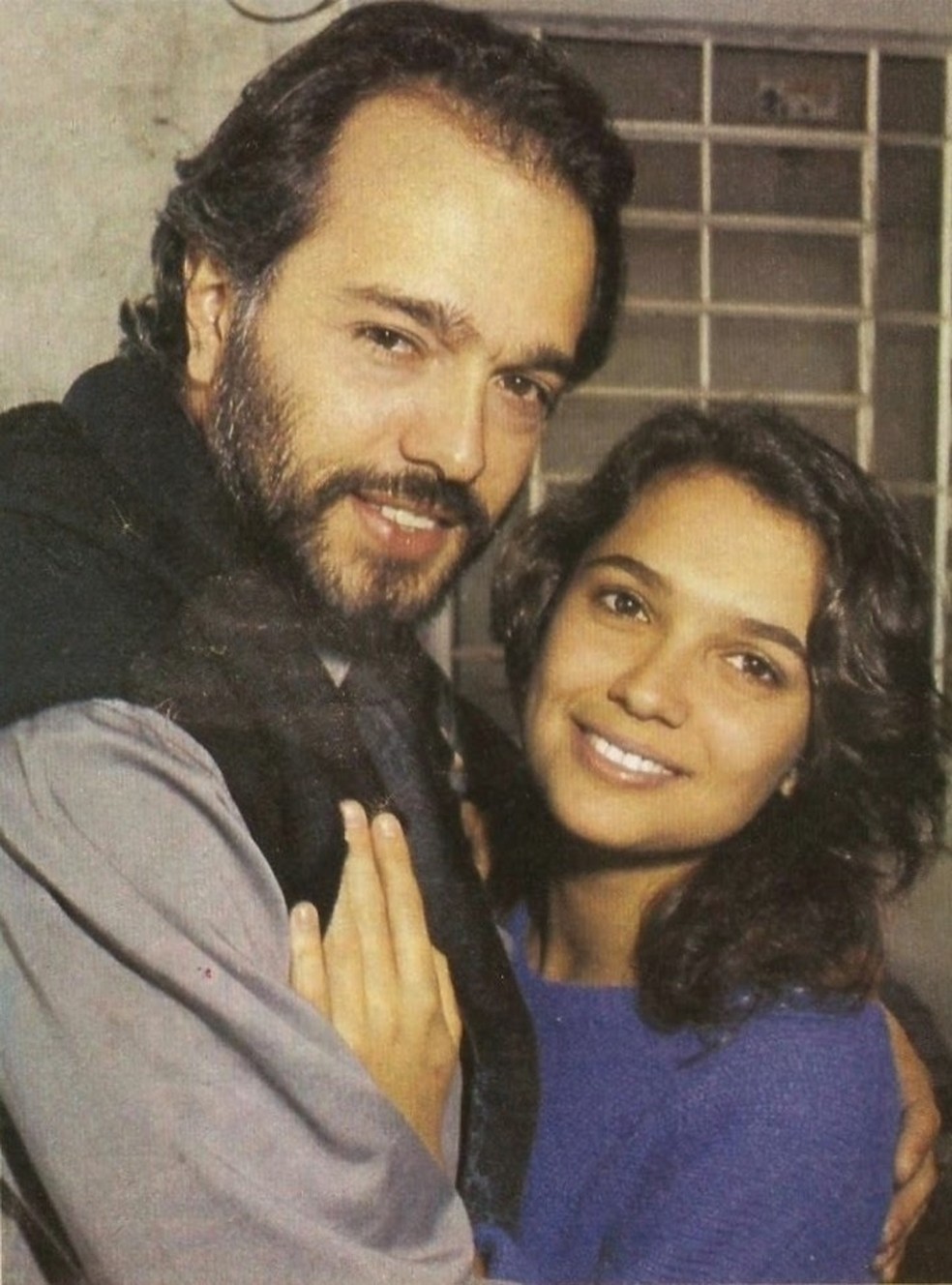 Sandra Annenberg protagonizou a novela Cortina de Vidro (SBT, 1989), em que formou par romântico com o ator Jayme Periard — Foto: SBT