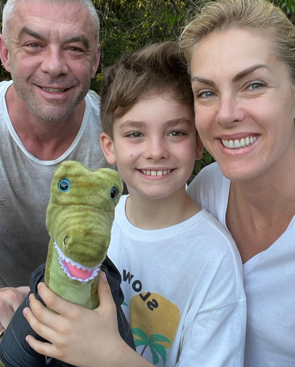 Ana Hickmann e Alexandre Correa são pais de Alezinho, de 7 anos — Foto: Reprodução/Instagram