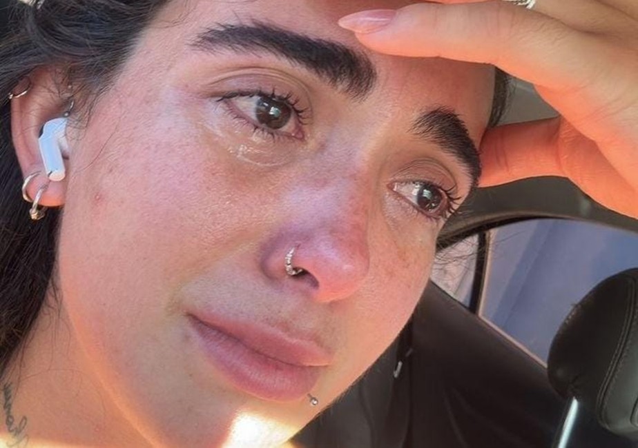 Ex-BBB Giovanna Lima aparece aos prantos e justifica motivo do choro