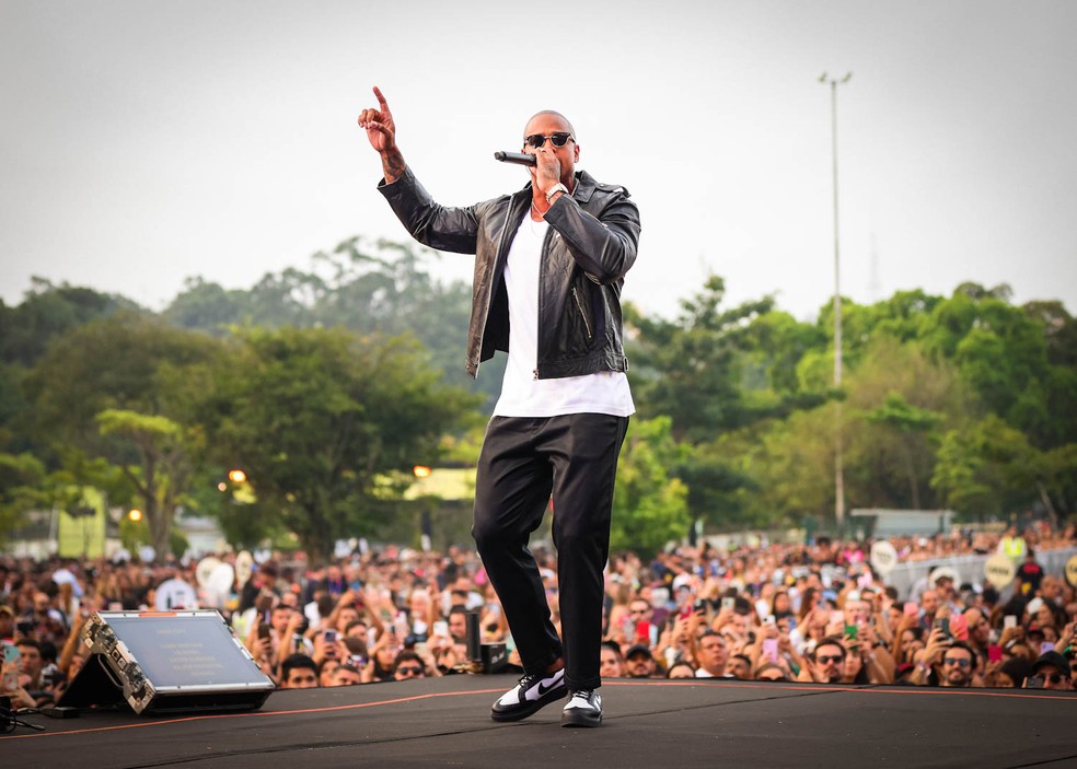 Léo Santana faz show no Luan City Festival  — Foto: Andy Santana/Brazil News