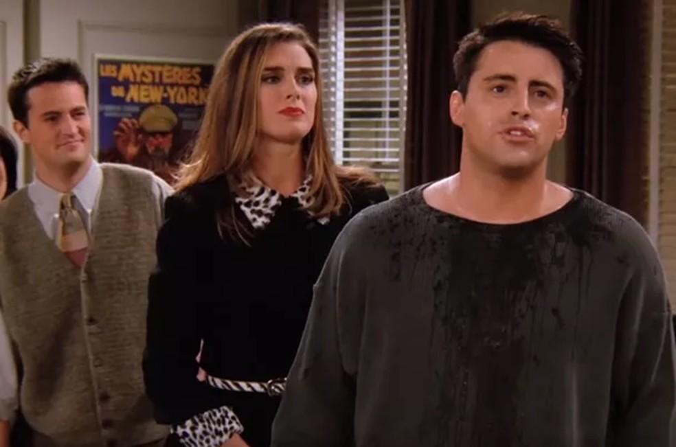 Matthew Perry, Brooke Shields e Matt LeBlanc em Friends — Foto: Reprodução