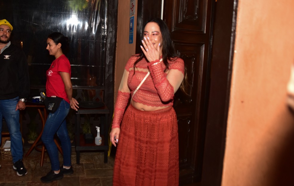 Silvia Abravanel ganha festa surpresa nos seus 52 anos — Foto: Leo Franco/AgNews