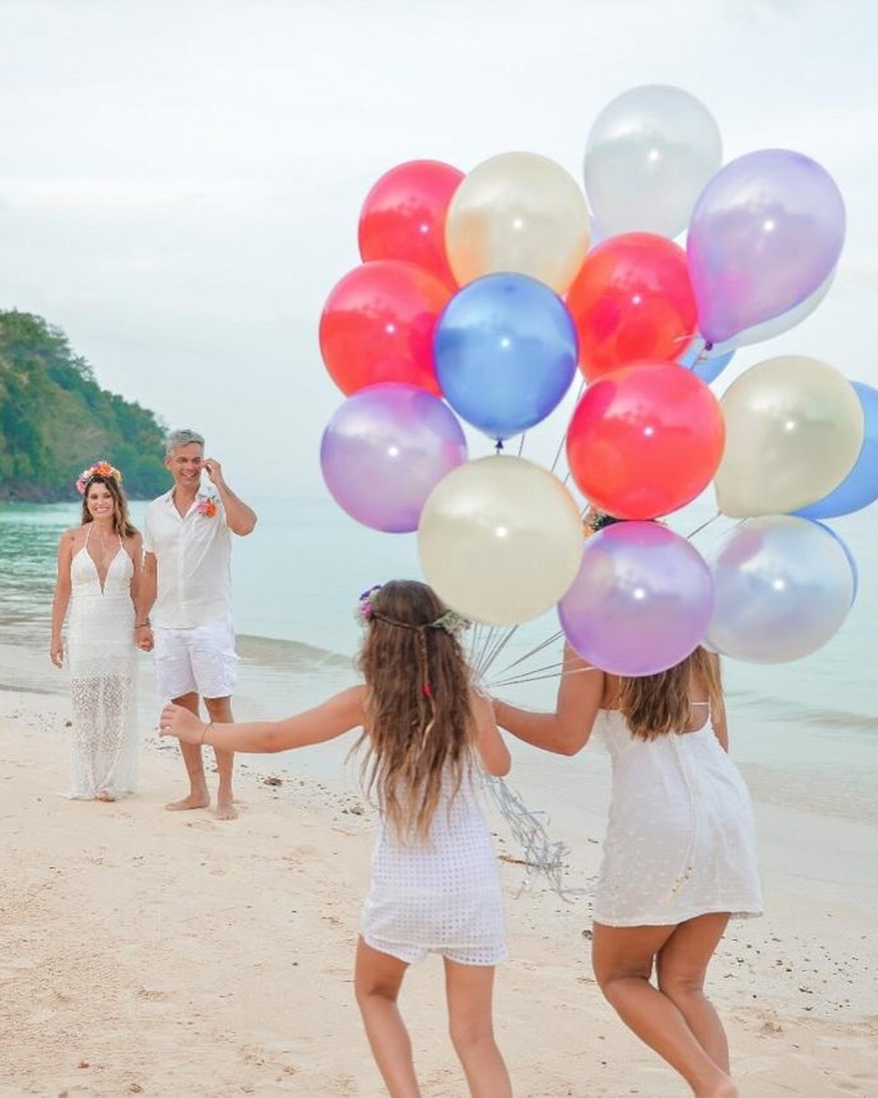 Otaviano Costa relembra renovação de votos com Flávia Alessandra às vésperas de 20 anos de casamento — Foto: Reprodução/Instagram