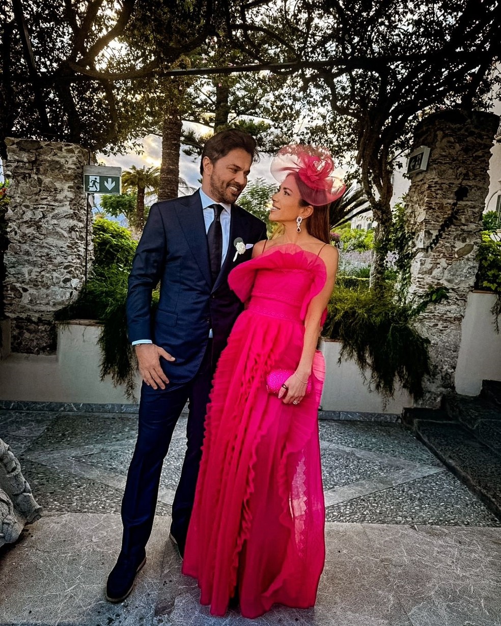 Patrícia Abravanel e o marido, Fábio Faria, são padrinhos de casamento na Itália — Foto: Reprodução/Instagram