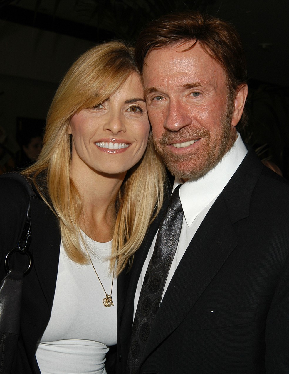 chuck-norris-era-casado-h-27-anos-com-gena-o-kelley-conhe-a-vi-va-e-a