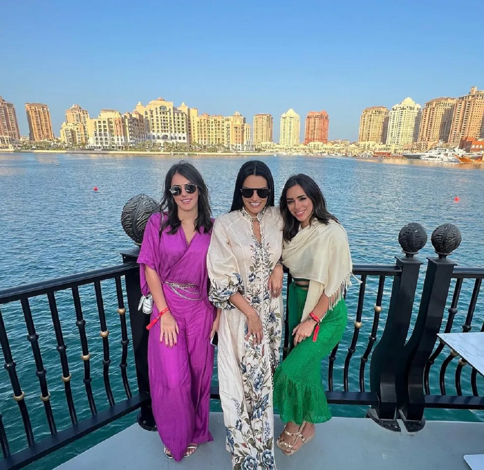 Bianca e Bruna Biancardi com a mãe, Thelma — Foto: Reprodução/Instagram