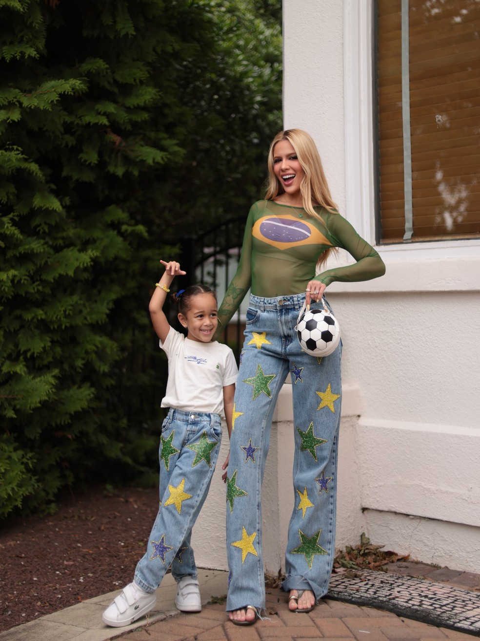 Cecília, filha de Karoline e Militão, impressiona pela altura; mãe já revelou previsão de que ela chegue a 1,70 m — Foto: @jfreitas.fotos