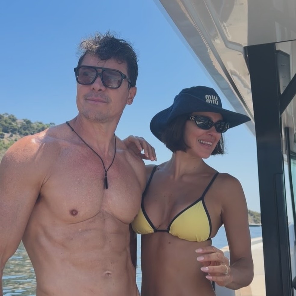 Vera Viel curte passeio de barco na França com Rodrigo Faro — Foto: Reprodução Instagram
