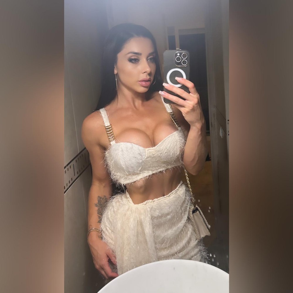 Musa do OnlyFans diz ter recebido oferta de 10 mil dólares de gringo